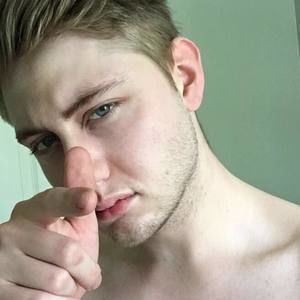 Meet your Posher, Evan
